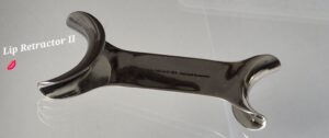 lip retractor ii